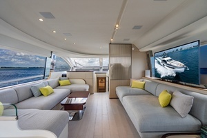 2023 Azimut Fly 68 thumbnail 8