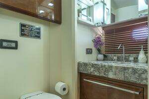 2008 Azimut 75 thumbnail 88
