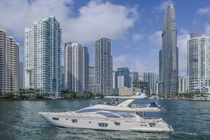 Thinks It s His Too 75ft Azimut Yacht For Sale