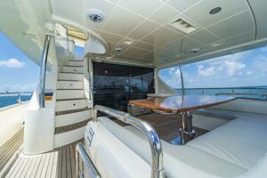 Thinks It s His Too 75ft Azimut Yacht For Sale
