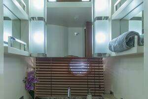 2008 Azimut 75 thumbnail 105