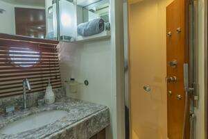 2008 Azimut 75 thumbnail 107