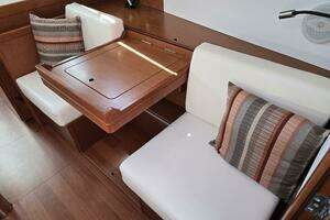 SABRINA 41ft Beneteau Yacht For Sale