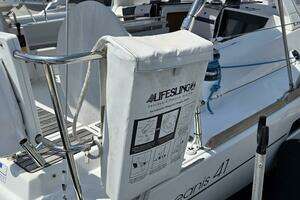 SABRINA 41ft Beneteau Yacht For Sale