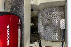 2004 Carver 360 Sport Sedan thumbnail 59