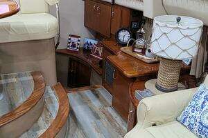 2004 Carver 360 Sport Sedan thumbnail 26