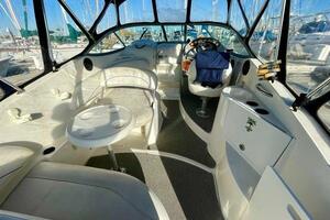 The Beach House 26ft Bayliner Yacht For Sale