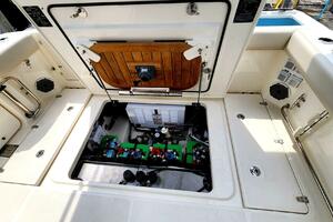 32FT (9.75M) BOSTON WHALER