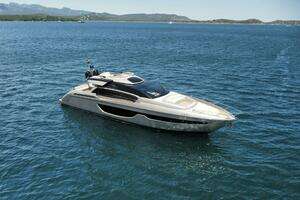 HERCULES II 2016 Riva Riva Perseo 76 Yacht For Sale in Porto-Vecchio, Corsica 