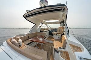 WATERVIEWS  35ft Sea Ray Yacht For Sale
