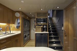 2014-Westport-40M-Yacht-For-Sale-Bahamas.jpg