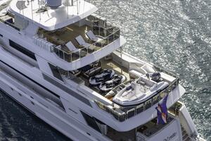 2014-Westport-40M-Yacht-For-Sale-Bahamas.jpg