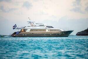 UNBRIDLED 1995 Westport - Crescent Semi-Displacement Yacht For Sale in Saint Thomas 