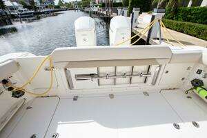 2023 Boston Whaler 380 Outrage thumbnail 2