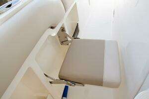 2023 Boston Whaler 380 Outrage thumbnail 9