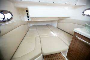 2023 Boston Whaler 380 Outrage thumbnail 14