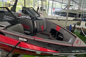 23ft Malibu Yacht For Sale
