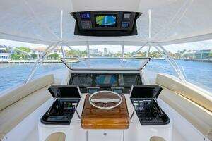 2021 Viking 72 Convertible thumbnail 29