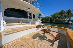 2021 Viking 72 Convertible thumbnail 35