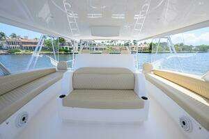 2021 Viking 72 Convertible thumbnail 31