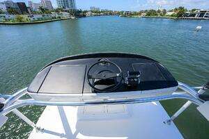 2021 Viking 72 Convertible thumbnail 32