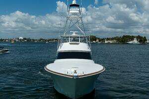 2021 Viking 72 Convertible thumbnail 48
