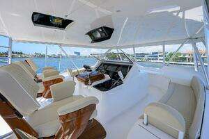 2021 Viking 72 Convertible thumbnail 30