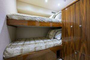 2021 Viking 72 Convertible thumbnail 21