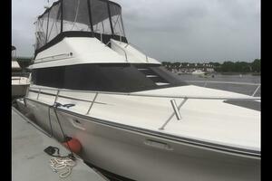 COVE DWELLER 34ft Luhrs Yacht For Sale