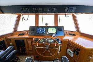 2001 Ocean Alexander 602 MKI thumbnail 25