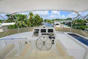 2001 Ocean Alexander 602 MKI thumbnail 31