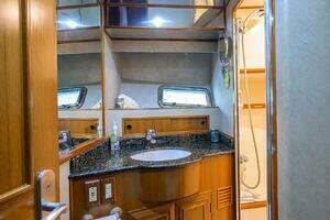 2001 Ocean Alexander 602 MKI thumbnail 18