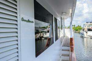 2001 Ocean Alexander 602 MKI thumbnail 40