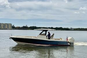 Chris Craft 30 Catalina- Profile
