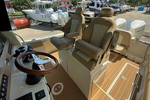 Chris Craft 30 Catalina- Helm Seating