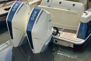 Chris Craft 30 Catalina- Engines