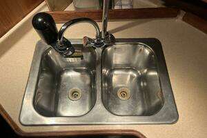 1999 Catalina 42 MK II thumbnail 51