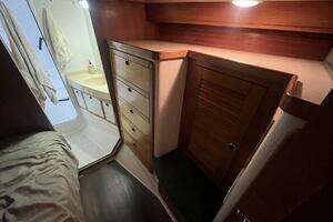 1999 Catalina 42 MK II thumbnail 59