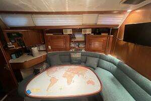 1999 Catalina 42 MK II thumbnail 47