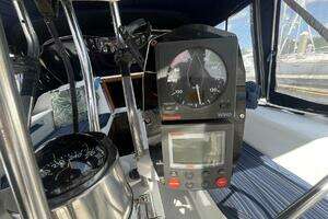 1999 Catalina 42 MK II thumbnail 17