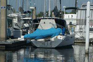 1999 Catalina 42 MK II thumbnail 7