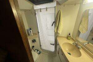 1999 Catalina 42 MK II thumbnail 61