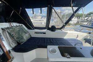 1999 Catalina 42 MK II thumbnail 12