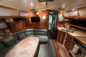 1999 Catalina 42 MK II thumbnail 46