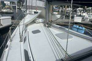 1999 Catalina 42 MK II thumbnail 29