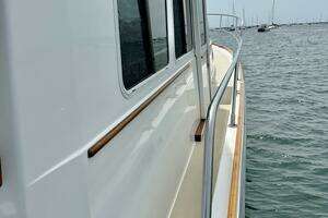 2002 Sabreline 36 Flybridge thumbnail 39