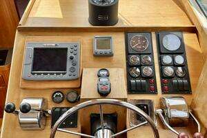 2002 Sabreline 36 Flybridge thumbnail 15