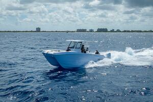 26ft Twin Vee Yacht For Sale
