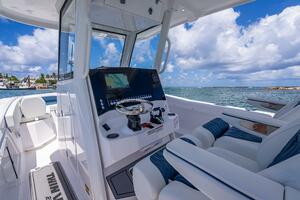 26ft Twin Vee Yacht For Sale