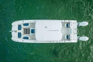 26ft Twin Vee Yacht For Sale